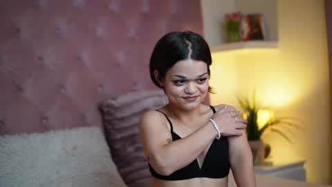  Maia  online show from October 6, 6:38 pm