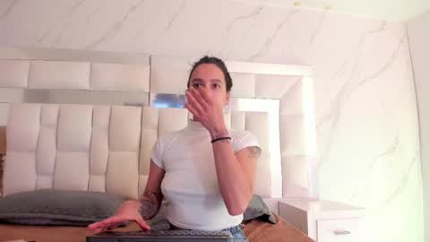 Maia  online show from February 25, 11:42 am