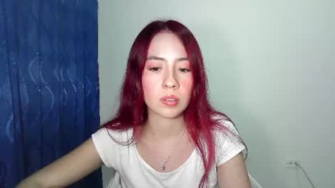 Snapshot of maiarosse_ chatting on June 11, 2:53 am MaiaRosse online show from June 11, 2:53 am