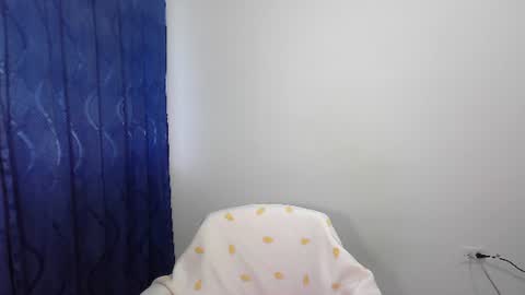 Snapshot of maiarosse_ chatting on June 19, 10:02 pm MaiaRosse online show from June 19, 10:02 pm