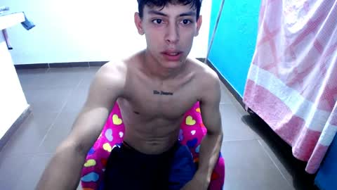 maicol online show from April 8, 2:44 am