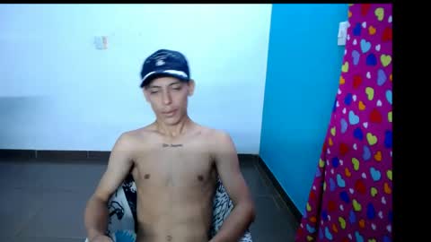 Snapshot of maicol_gomez chatting on June 7, 7:50 pm maicol online show from June 7, 7:50 pm