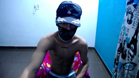 Snapshot of maicol_gomez chatting on June 11, 2:22 am maicol online show from June 11, 2:22 am