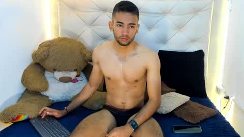 maicolparker0 online show from April 9, 2:00 pm