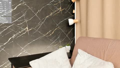 Lucy online show from February 13, 7:42 pm