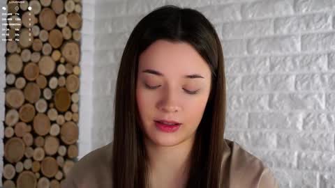 Lucy online show from October 16, 1:39 am