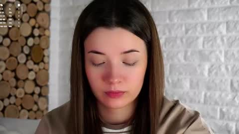 Lucy online show from October 23, 1:49 am