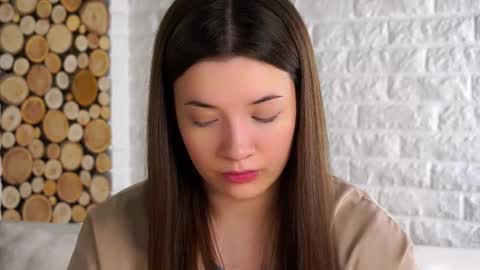 Lucy online show from November 2, 2:03 am