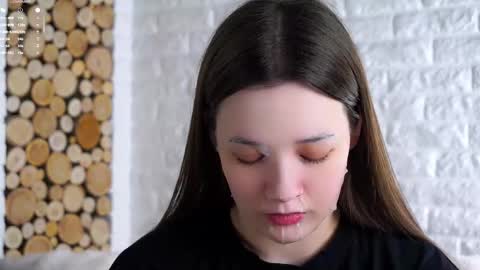 Lucy online show from November 15, 2:09 am