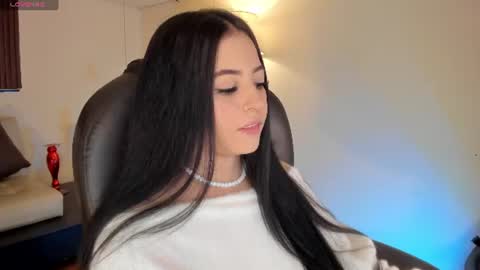 Snapshot of maiiitee_ chatting on July 20, 1:35 pm Mait online show from July 20, 1:35 pm