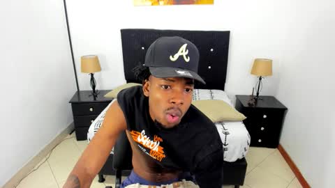 Snapshot of maikol_monstercock chatting on September 26, 1:42 am M A I K O L -- M O N S T E R C O C L online show from September 26, 1:42 am