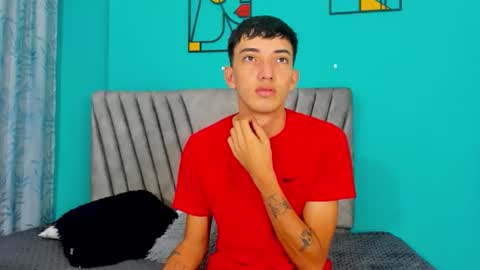 Maikol online show from April 4, 12:24 pm