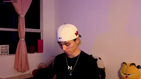 maiky_cooper01 online show from April 13, 4:18 am