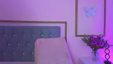 Mailin online show from April 27, 11:03 pm