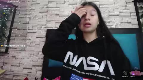  MAILY CAN  online show from October 3, 12:57 pm