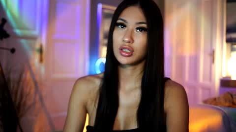 Snapshot of maistream chatting on September 17, 12:40 pm Mai online show from September 17, 12:40 pm