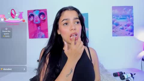 Snapshot of maithe_022 chatting on September 25, 7:17 pm mai online show from September 25, 7:17 pm