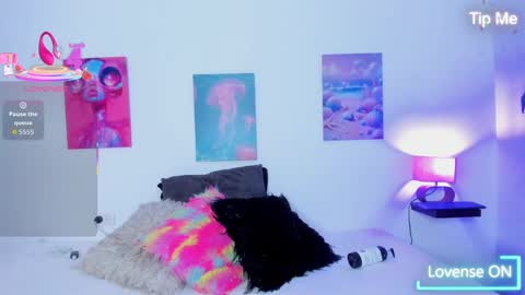 Snapshot of maithe_022 chatting on October 4, 7:01 pm mai online show from October 4, 7:01 pm