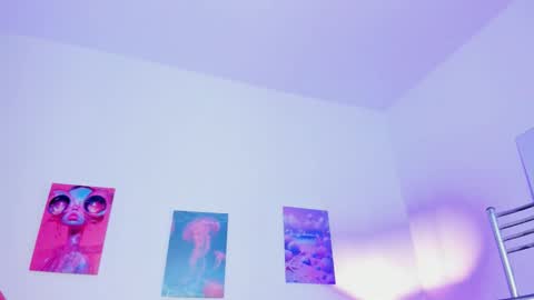 Snapshot of maithe_022 chatting on October 14, 6:52 pm mai online show from October 14, 6:52 pm