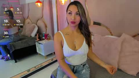 maiyajoness online show from April 2, 4:43 am