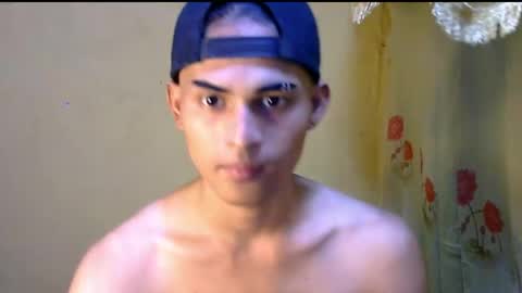 Snapshot of majestic_anne chatting on May 27, 12:24 pm Annalyn online show from May 27, 12:24 pm