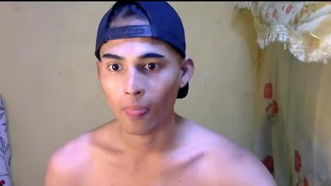 Snapshot of majestic_anne chatting on June 1, 2:08 pm Annalyn online show from June 1, 2:08 pm