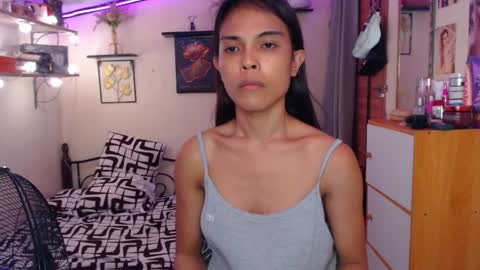 Snapshot of majestic_bella chatting on May 16, 3:33 pm Bella online show from May 16, 3:33 pm