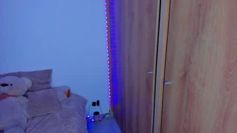 majito online show from February 23, 1:25 am