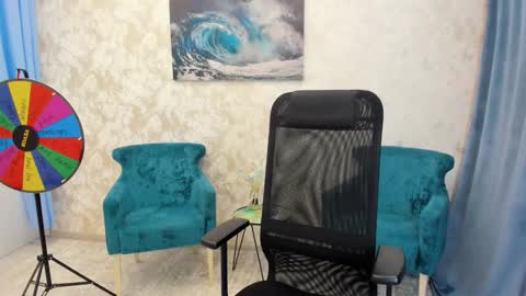 Chloe online show from March 4, 6:37 am