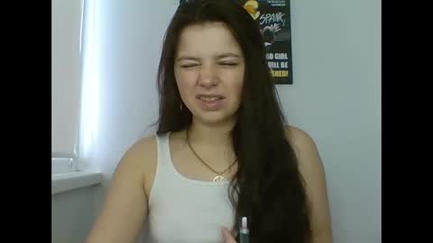 Snapshot of make_mesmile chatting on February 21, 7:09 am make_mesmile online show from February 21, 7:09 am