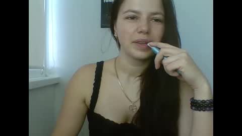 Snapshot of make_mesmile chatting on March 1, 7:54 am make_mesmile online show from March 1, 7:54 am