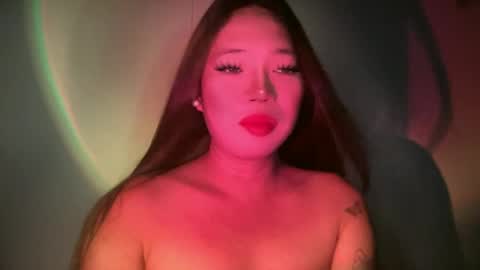 Snapshot of makemesquirt_xxx chatting on June 25, 1:27 am KEANA online show from June 25, 1:27 am