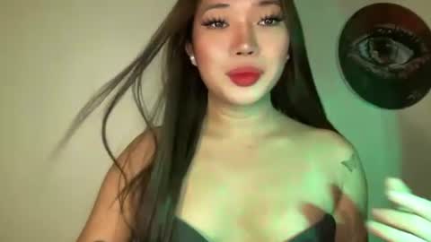 Snapshot of makemesquirt_xxx chatting on August 5, 1:52 am KEANA online show from August 5, 1:52 am