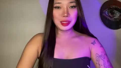 Snapshot of makemesquirt_xxx chatting on August 6, 1:40 am KEANA online show from August 6, 1:40 am