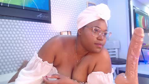 makena online show from January 23, 9:50 am