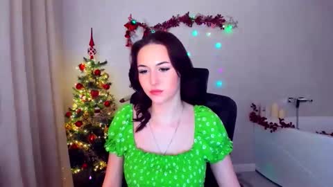 makeyouehappy online show from December 16, 12:10 pm