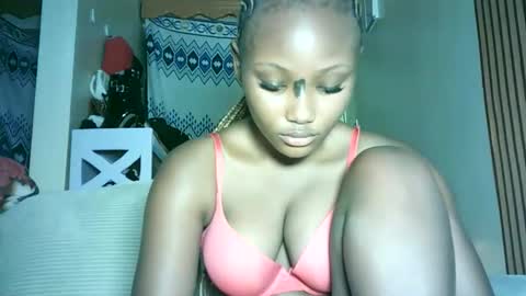 Eva online show from April 10, 8:13 pm