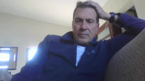 Snapshot of makis8989 chatting on December 23, 7:49 am makis8989 online show from December 23, 7:49 am