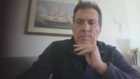 Snapshot of makis8989 chatting on January 6, 7:52 am makis8989 online show from January 6, 7:52 am