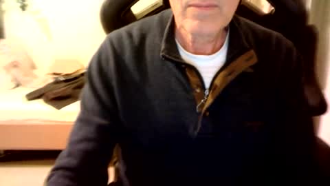 Snapshot of makis8989 chatting on January 26, 5:13 pm makis8989 online show from January 26, 5:13 pm