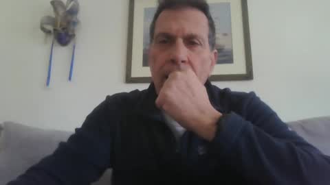 Snapshot of makis8989 chatting on February 14, 7:38 am makis8989 online show from February 14, 7:38 am