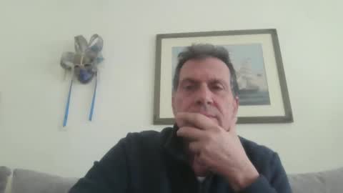 Snapshot of makis8989 chatting on February 21, 8:51 am makis8989 online show from February 21, 8:51 am