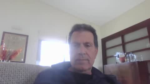 Snapshot of makis8989 chatting on March 5, 7:27 am makis8989 online show from March 5, 7:27 am