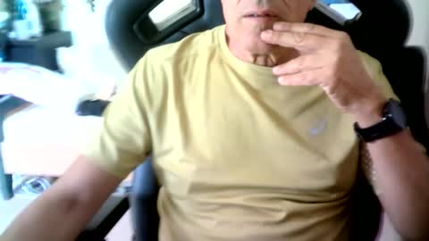Snapshot of makis8989 chatting on September 19, 8:49 am makis8989 online show from September 19, 8:49 am