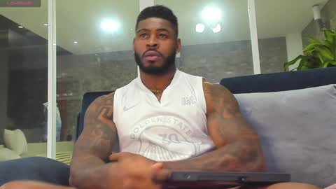 Makonnen online show from December 24, 3:05 am