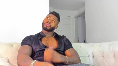 Makonnen online show from October 18, 11:05 pm