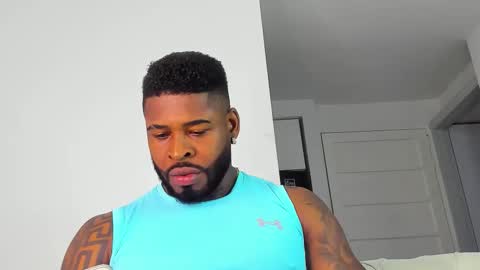 Makonnen online show from November 15, 2:20 am