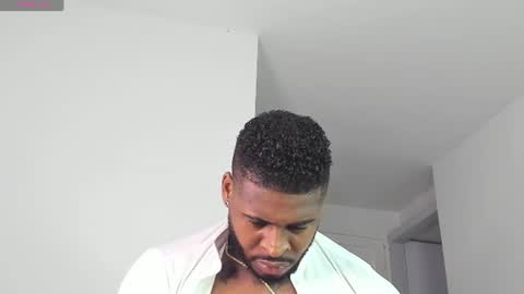 Snapshot of makonneen chatting on June 11, 2:53 am Makonnen online show from June 11, 2:53 am