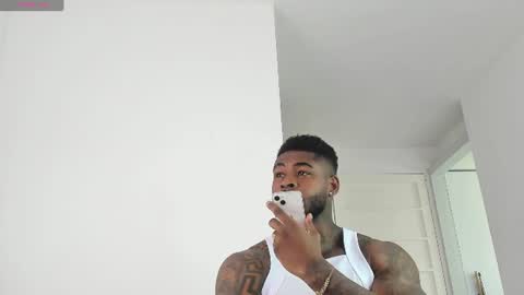 Snapshot of makonneen chatting on July 16, 7:09 pm Makonnen online show from July 16, 7:09 pm