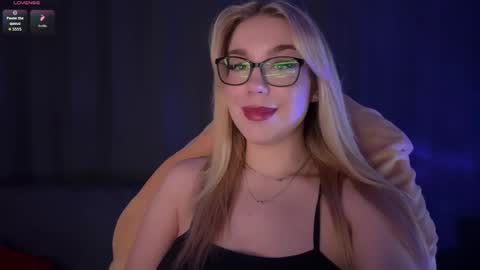 maksisisia online show from January 31, 7:11 pm